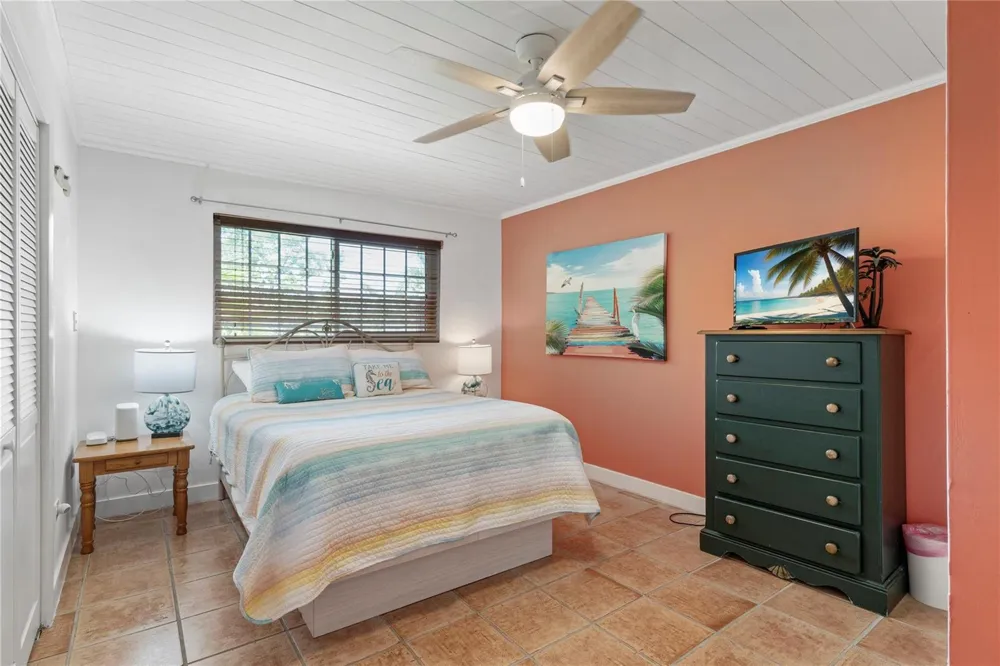 309 E Calzada De Bougainville Marathon, FL 33050