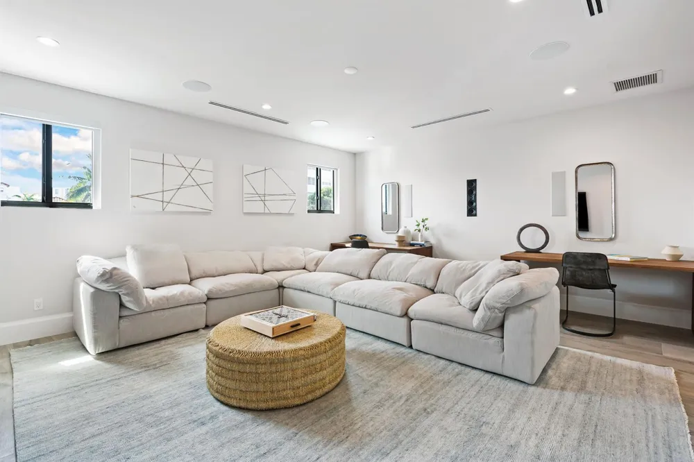 319 Coconut Isle Drive #2 Fort Lauderdale, FL 33301