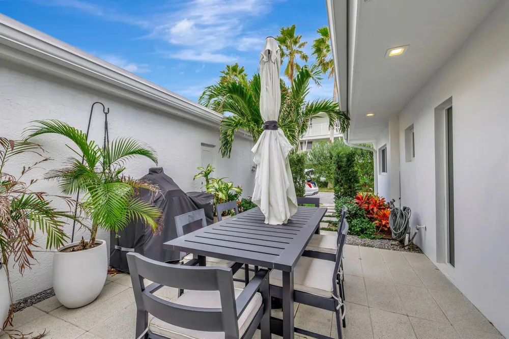 1212 Hillsboro Mile #20 Hillsboro Beach, FL 33062
