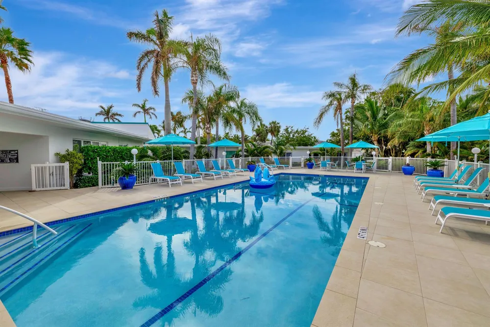 1212 Hillsboro Mile #20 Hillsboro Beach, FL 33062