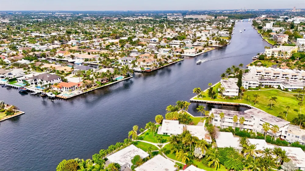 1212 Hillsboro Mile #20 Hillsboro Beach, FL 33062
