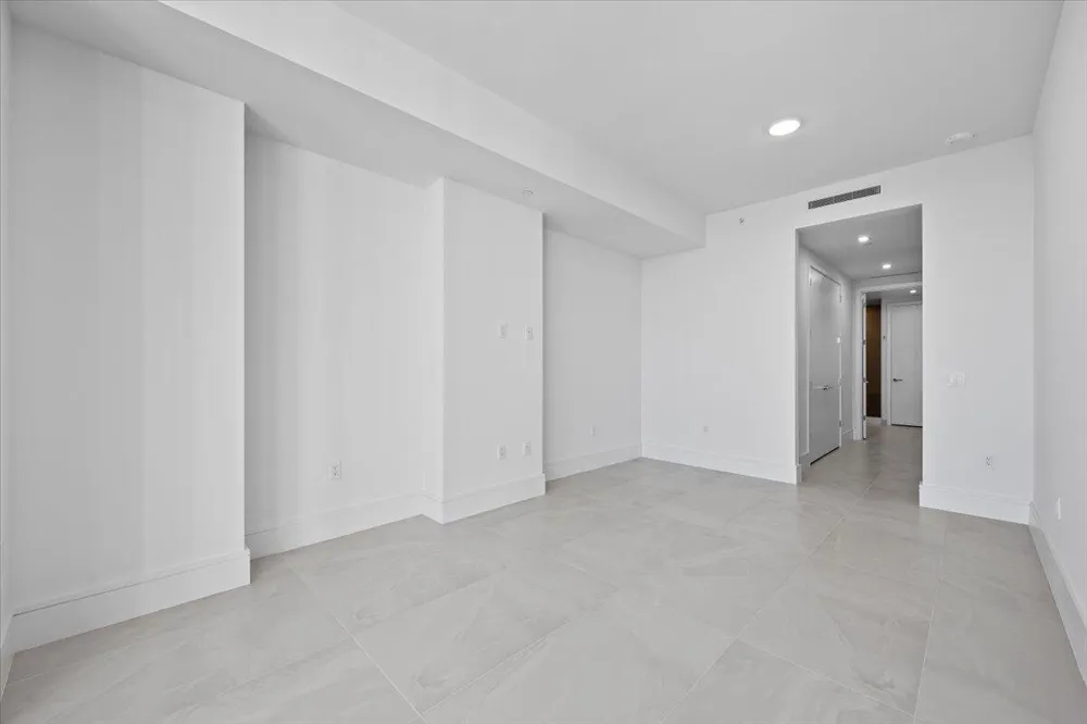 220 Lake Shore Drive #1706 Lake Park, FL 33403