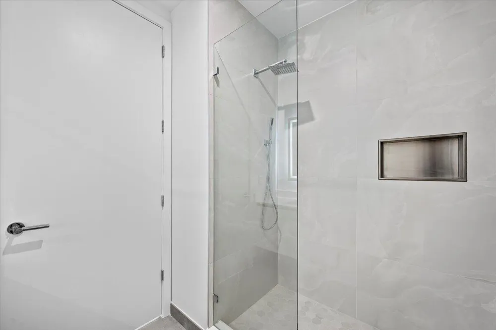 220 Lake Shore Drive #1706 Lake Park, FL 33403