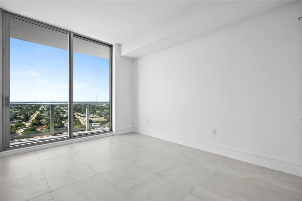 220 Lake Shore Drive #1706 Lake Park, FL 33403