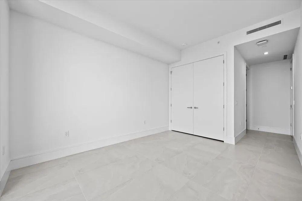 220 Lake Shore Drive #1706 Lake Park, FL 33403