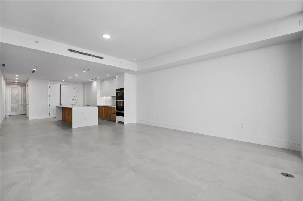 220 Lake Shore Drive #1706 Lake Park, FL 33403