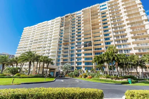 4301 Ocean Boulevard #1002