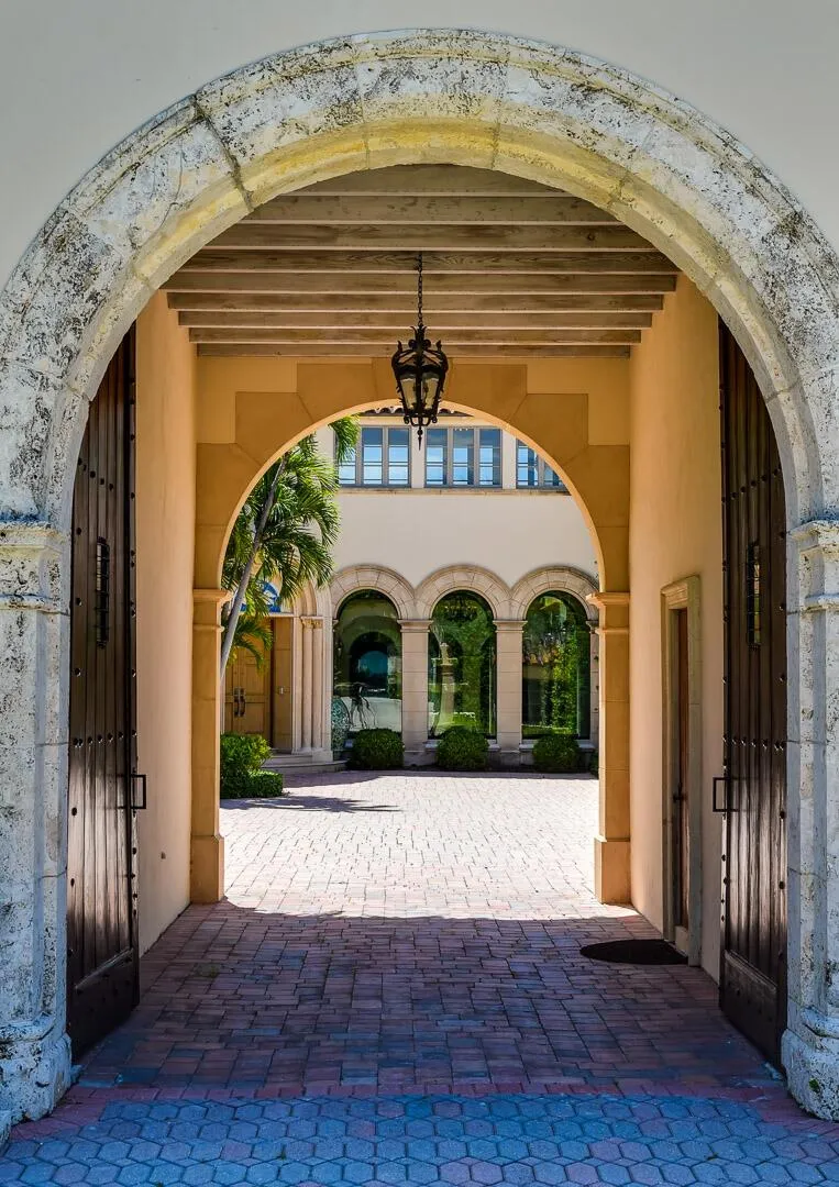 790 S County Road Palm Beach, FL 33480