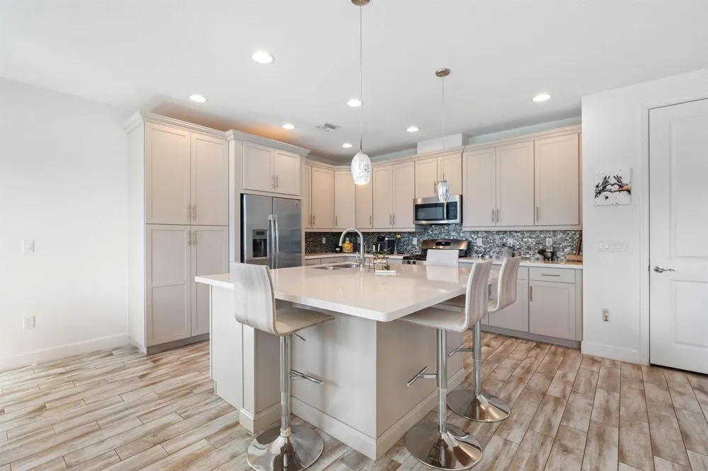 12512 NW 32 Manor #3 Sunrise, FL 33323