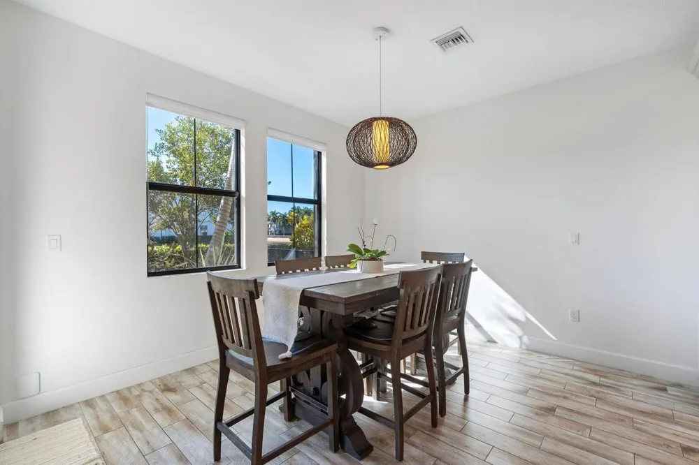 12512 NW 32 Manor #3 Sunrise, FL 33323