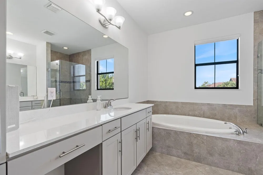 12512 NW 32 Manor #3 Sunrise, FL 33323