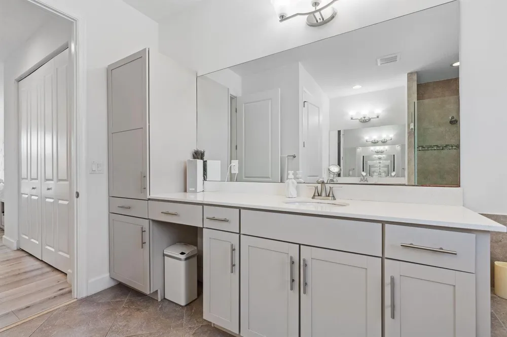 12512 NW 32 Manor #3 Sunrise, FL 33323
