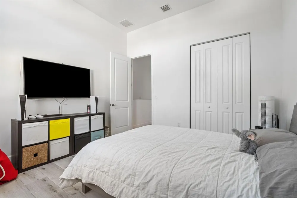 12512 NW 32 Manor #3 Sunrise, FL 33323