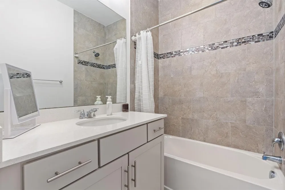 12512 NW 32 Manor #3 Sunrise, FL 33323
