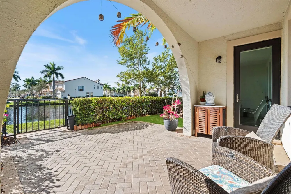 12512 NW 32 Manor #3 Sunrise, FL 33323