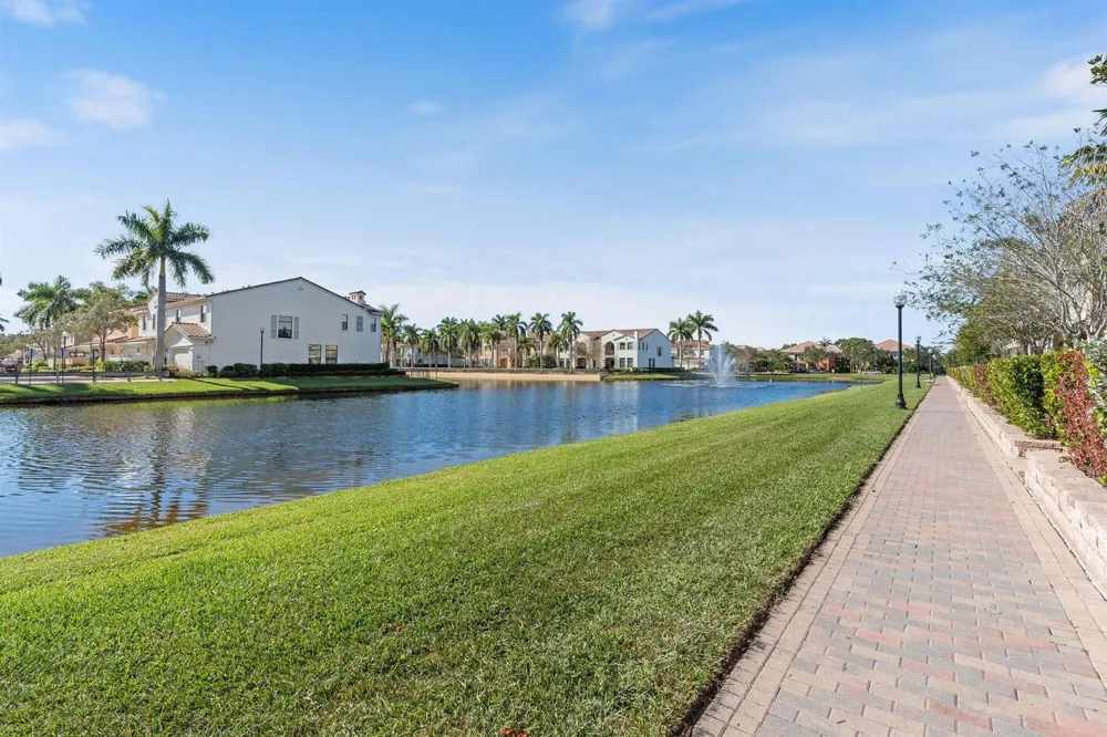 12512 NW 32 Manor #3 Sunrise, FL 33323