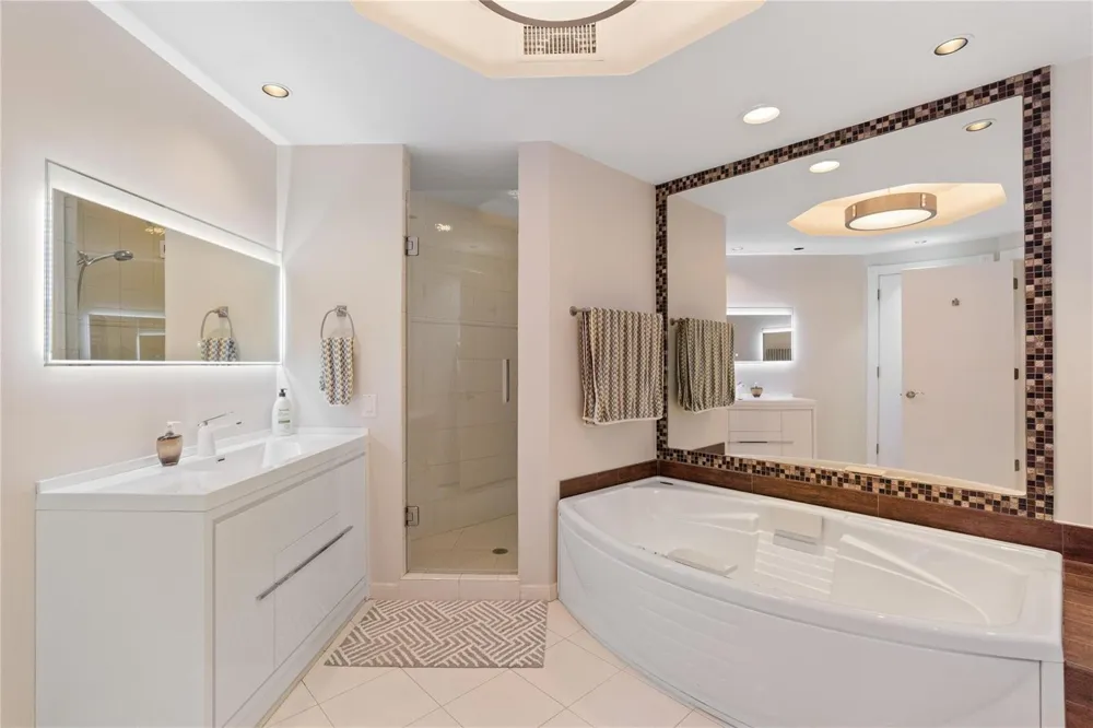 1228 Hillsboro Mile #202 Hillsboro Beach, FL 33062