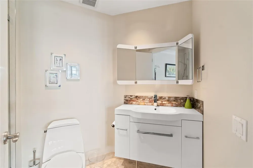 1228 Hillsboro Mile #202 Hillsboro Beach, FL 33062