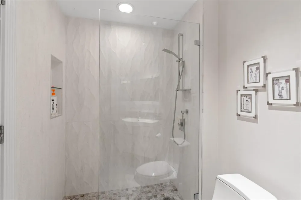 1228 Hillsboro Mile #202 Hillsboro Beach, FL 33062
