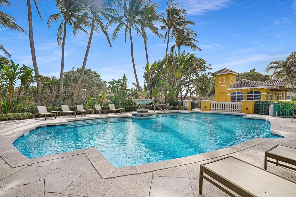 1228 Hillsboro Mile #202 Hillsboro Beach, FL 33062