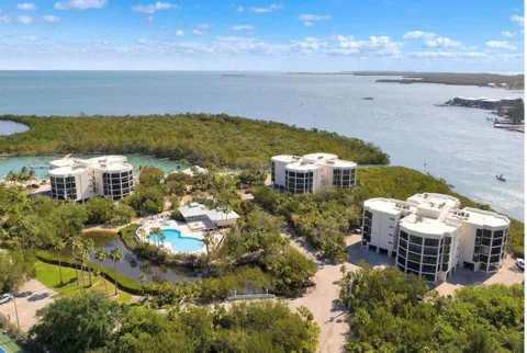 7204 Gulf Of Mexico Boulevard #204