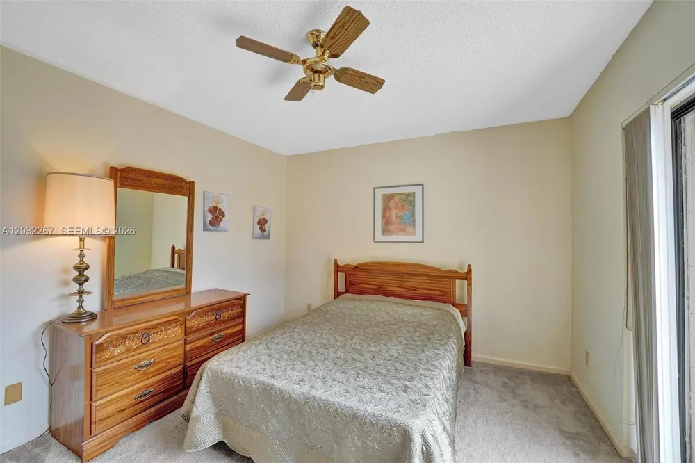 11100 SW 15th Mnr Davie, FL 33324