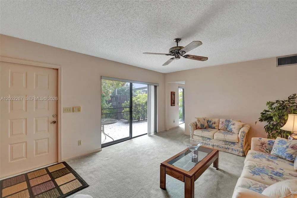 11100 SW 15th Mnr Davie, FL 33324