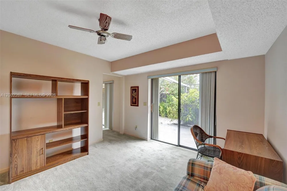 11100 SW 15th Mnr Davie, FL 33324