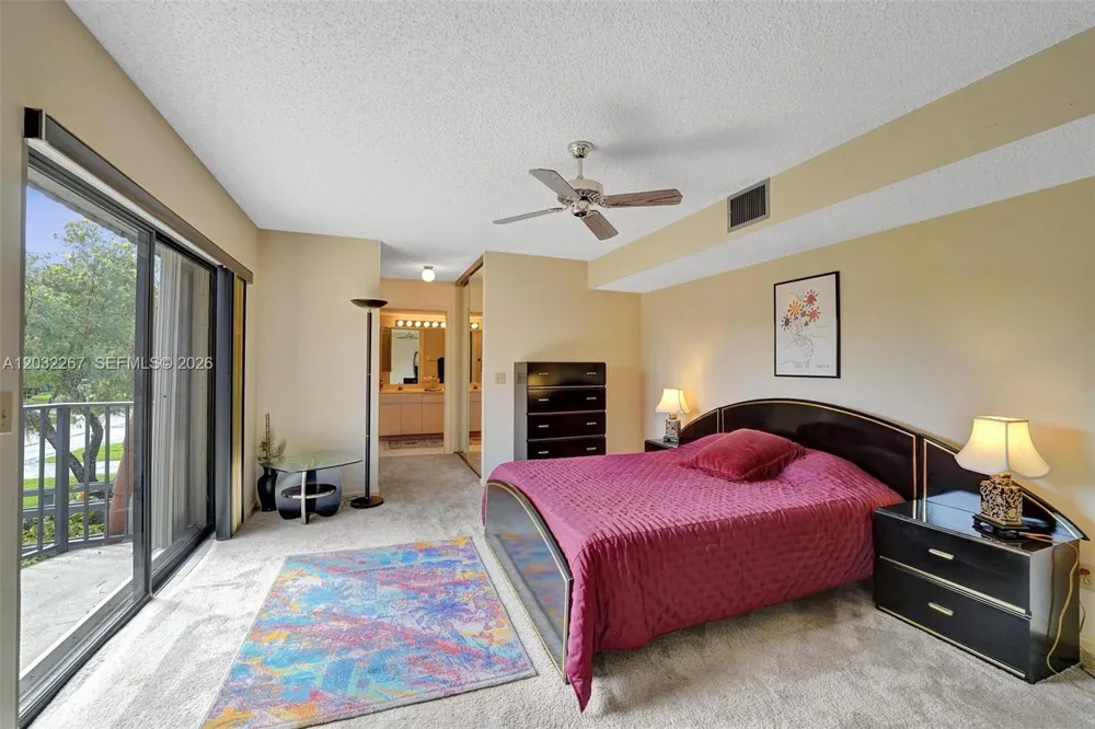 11100 SW 15th Mnr Davie, FL 33324