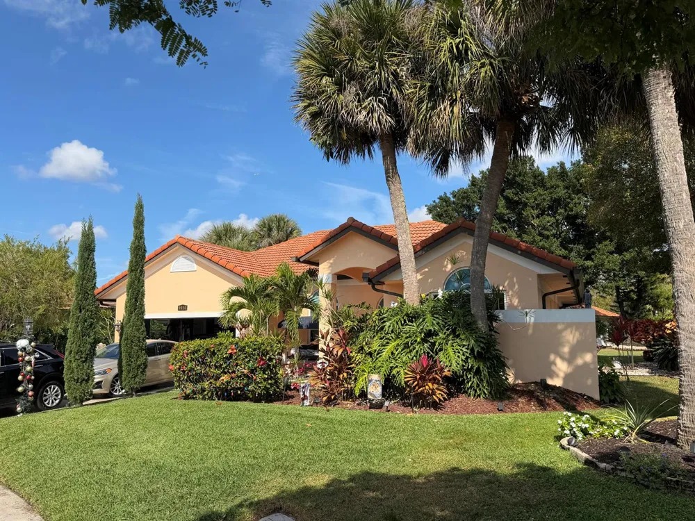 9050 Cypress Hollow Drive Palm Beach Gardens, FL 33418