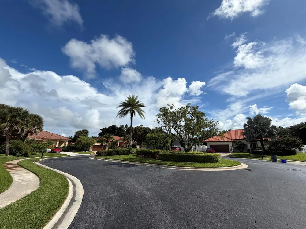 9050 Cypress Hollow Drive Palm Beach Gardens, FL 33418