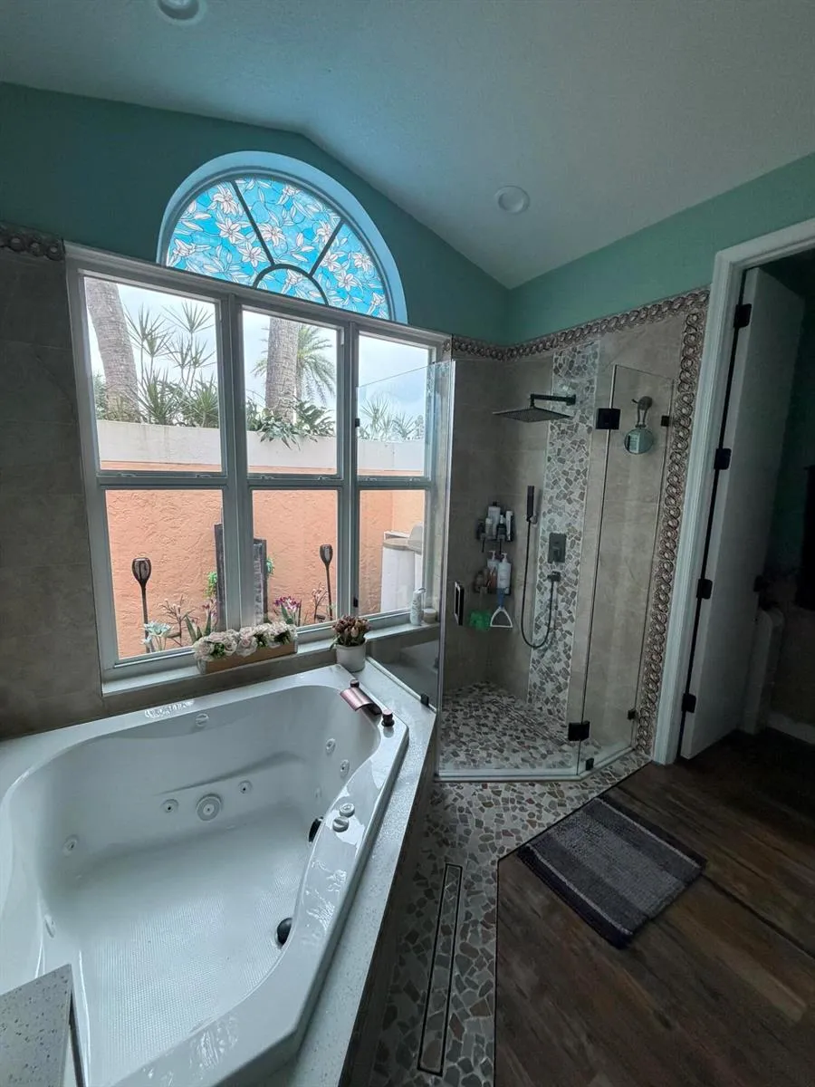 9050 Cypress Hollow Drive Palm Beach Gardens, FL 33418