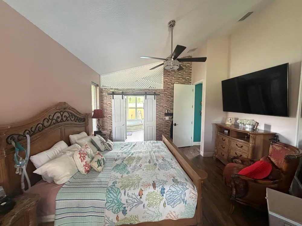 9050 Cypress Hollow Drive Palm Beach Gardens, FL 33418