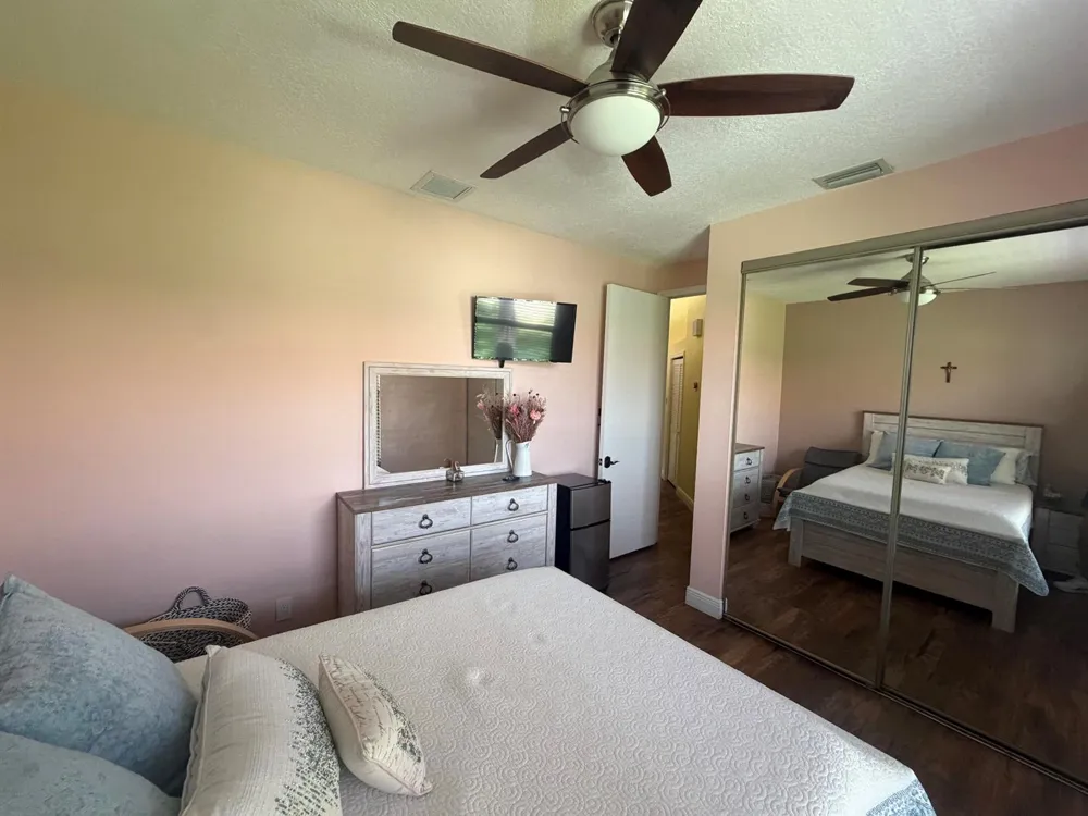 9050 Cypress Hollow Drive Palm Beach Gardens, FL 33418