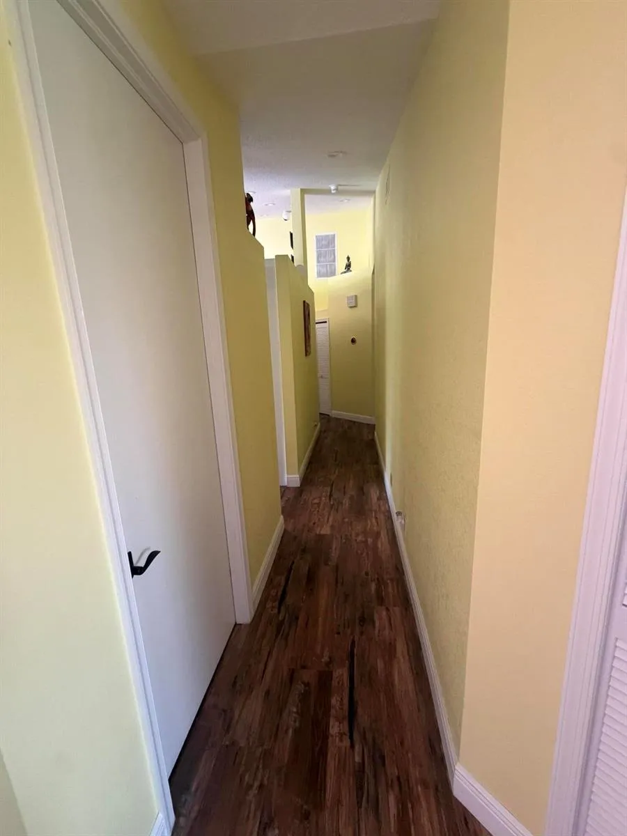 9050 Cypress Hollow Drive Palm Beach Gardens, FL 33418