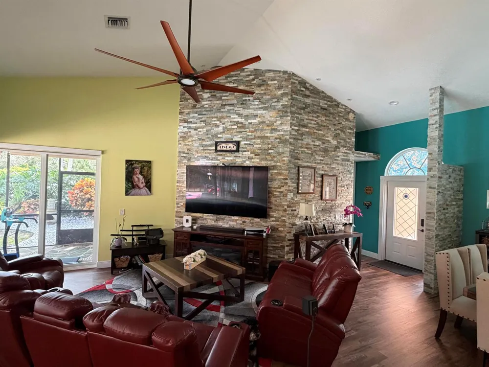 9050 Cypress Hollow Drive Palm Beach Gardens, FL 33418