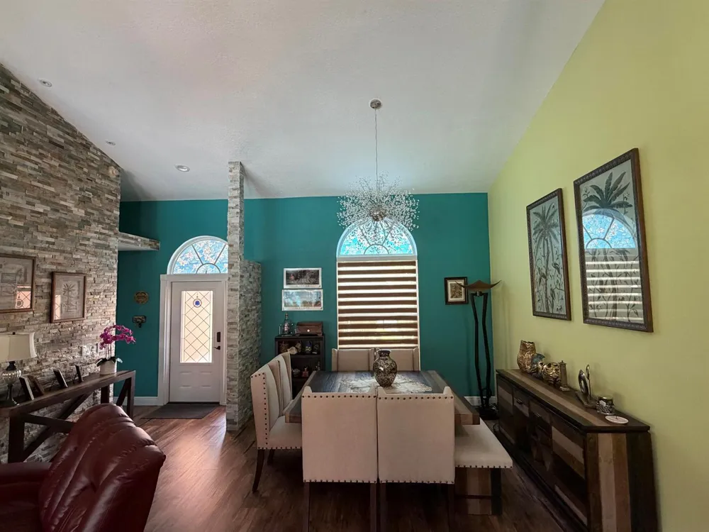 9050 Cypress Hollow Drive Palm Beach Gardens, FL 33418