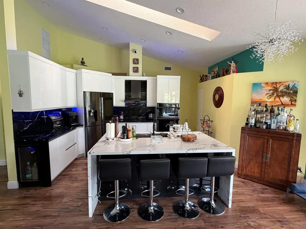 9050 Cypress Hollow Drive Palm Beach Gardens, FL 33418