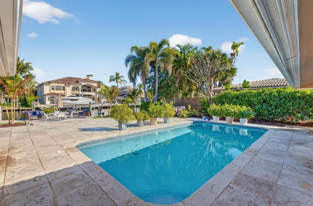 2871 NE 26th Court Fort Lauderdale, FL 33306