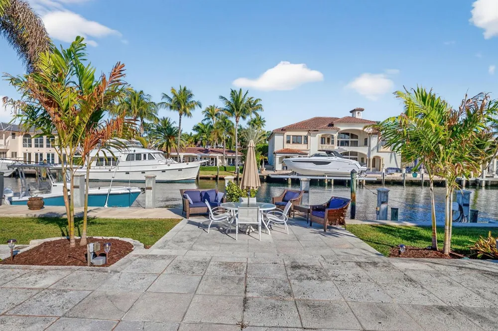 2871 NE 26th Court Fort Lauderdale, FL 33306