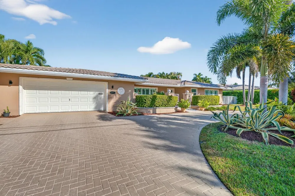 2871 NE 26th Court Fort Lauderdale, FL 33306