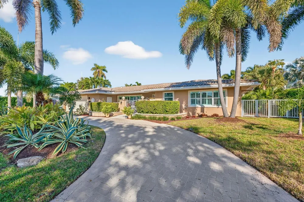 2871 NE 26th Court Fort Lauderdale, FL 33306