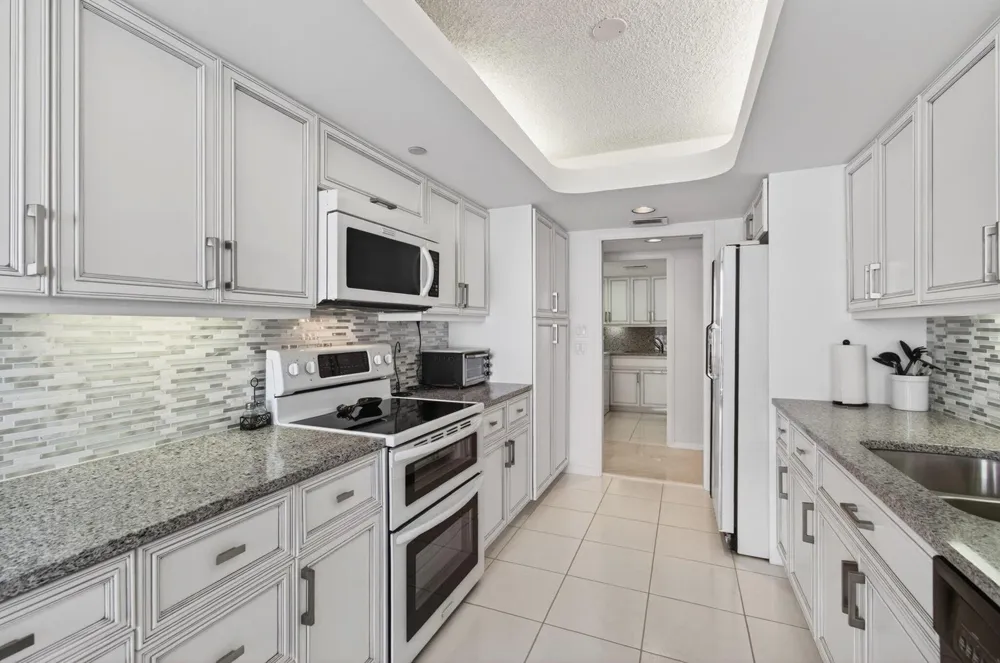 3210 S Ocean Boulevard #704 Highland Beach, FL 33487