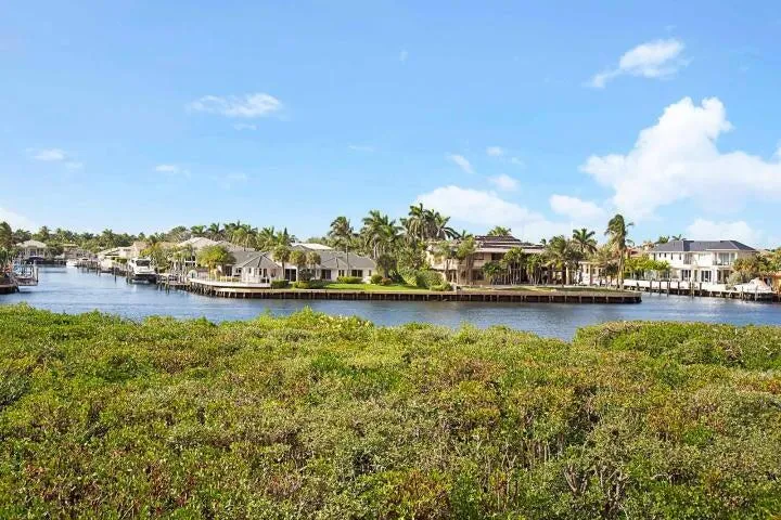 3210 S Ocean Boulevard #704 Highland Beach, FL 33487