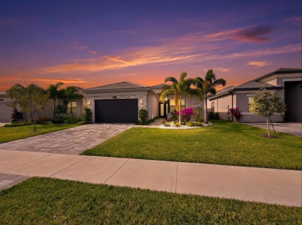 9674 Spruce Woods Drive Boynton Beach, FL 33473
