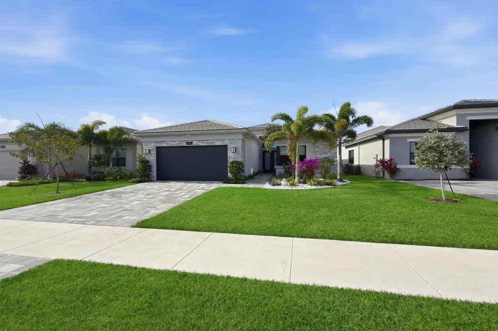 9674 Spruce Woods Drive Boynton Beach, FL 33473