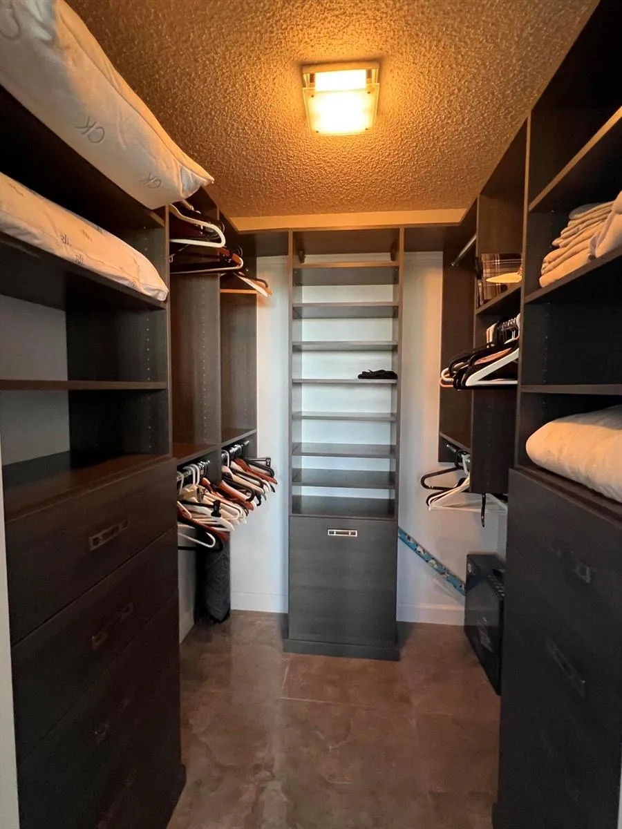 3400 Ocean Drive #905 Singer Island, FL 33404