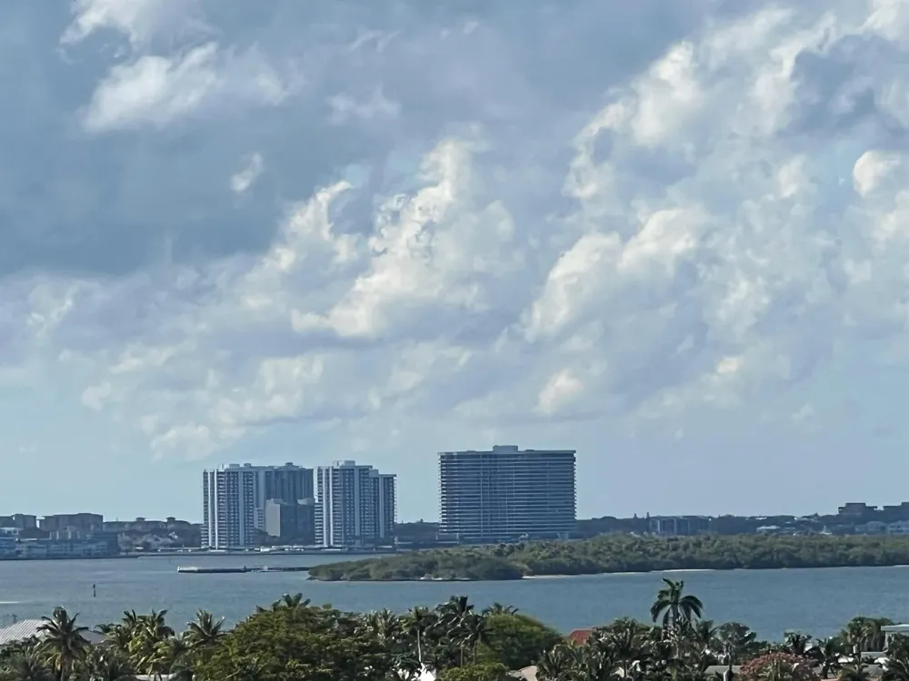 3400 Ocean Drive #905 Singer Island, FL 33404