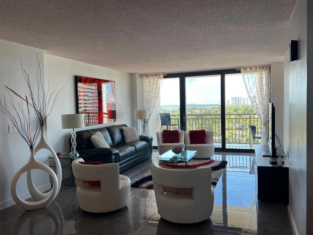 3400 Ocean Drive #905 Singer Island, FL 33404