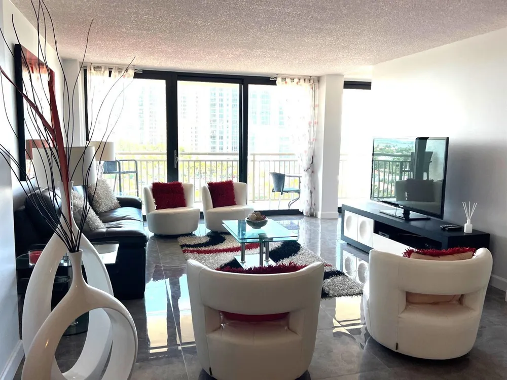 3400 Ocean Drive #905 Singer Island, FL 33404